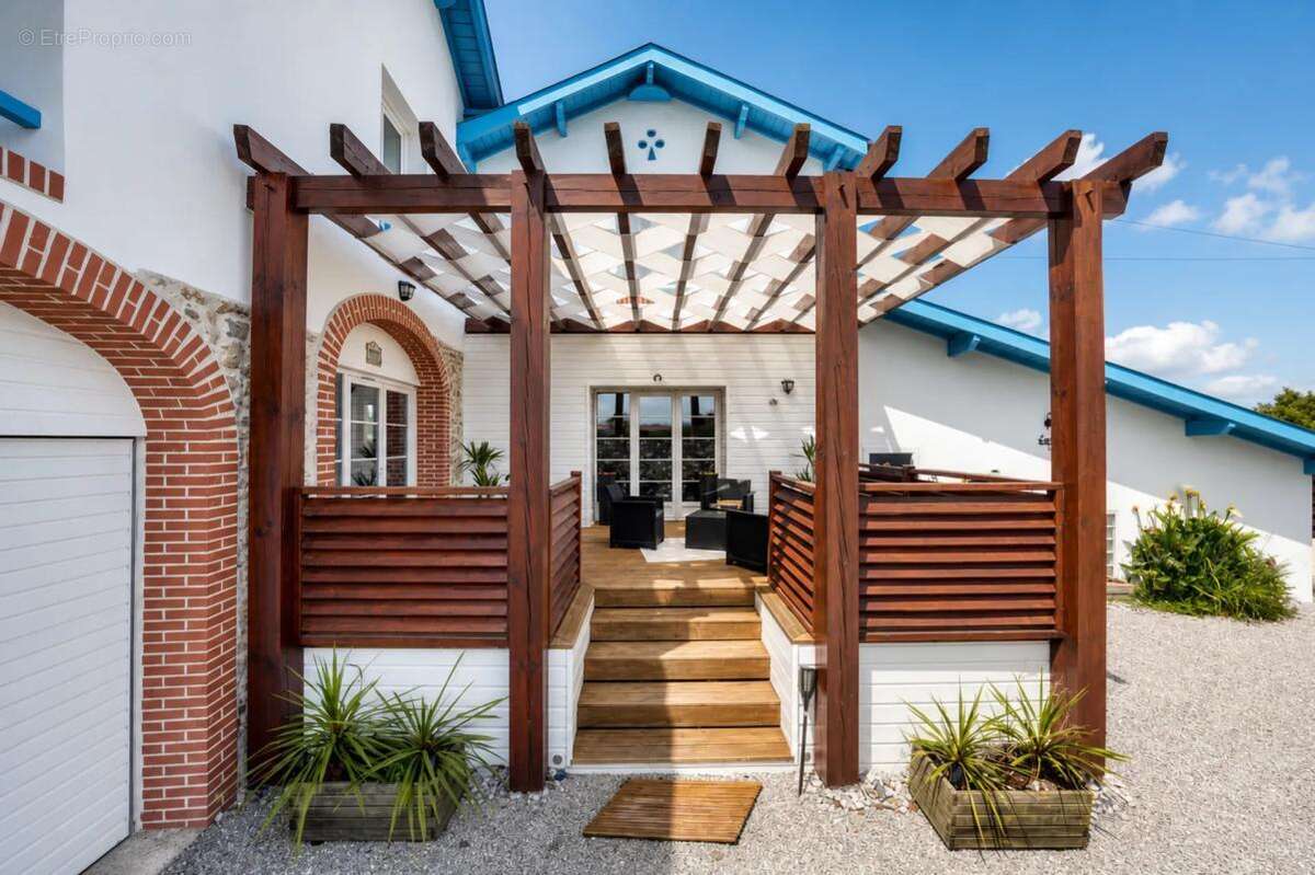 Maison premium de 264 m² à Orist - photo 3