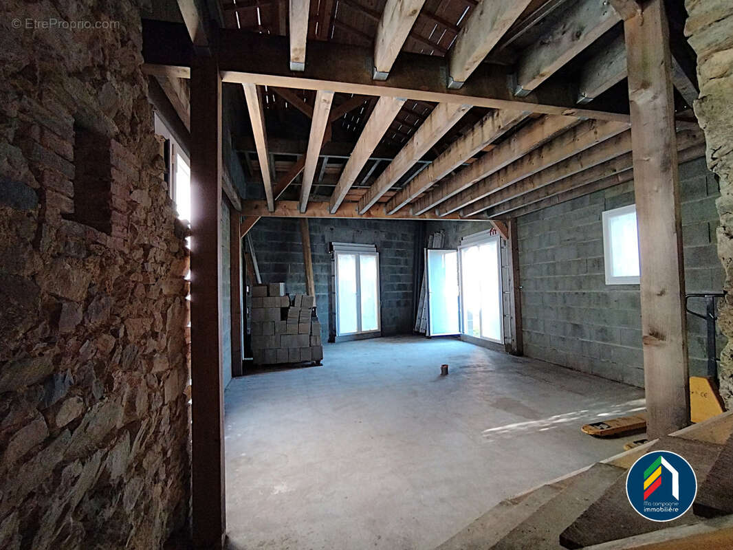 Maison à SAINTE-FLORENCE