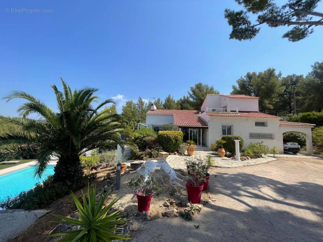 Photo Maison à Bandol au prix de 1 190 000€