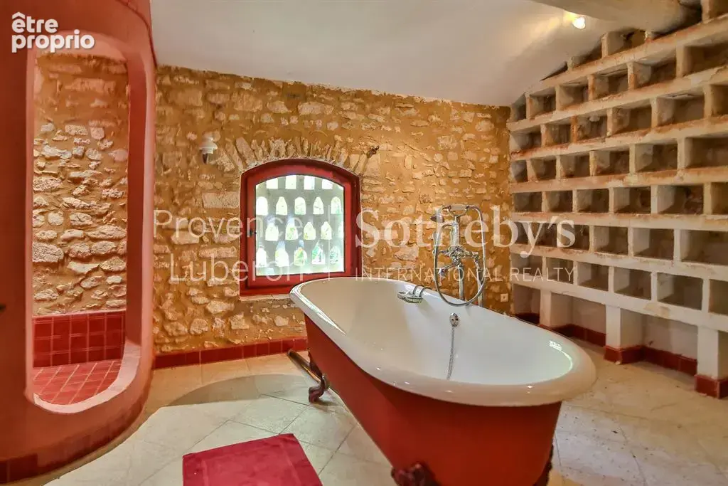 Mas du 18ème siècle avec piscine et 2 hectares de terrain - photo 9