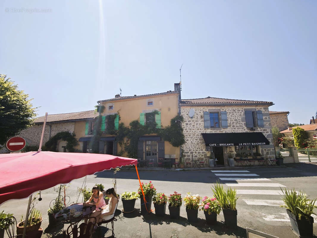 Commerce à SAINT-ESTEPHE