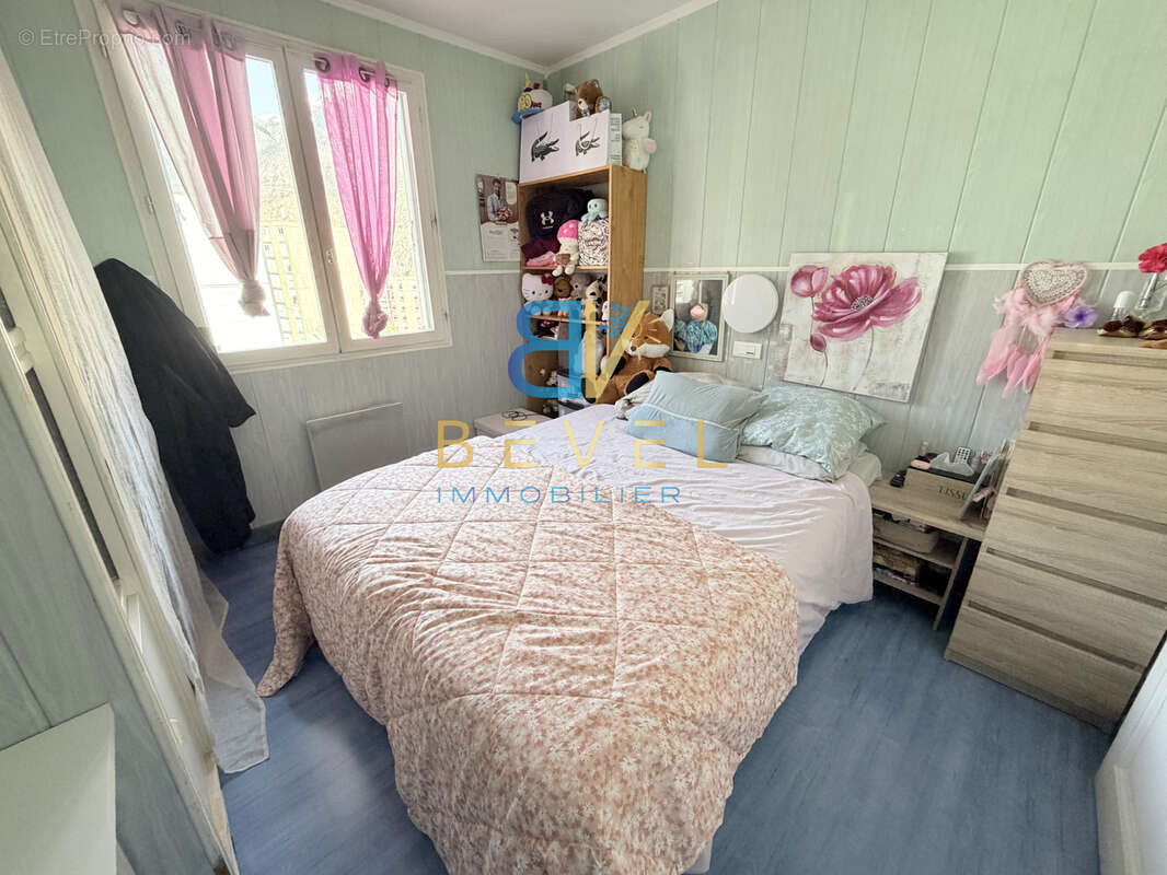 Appartement à SAINT-JEAN-DE-MAURIENNE