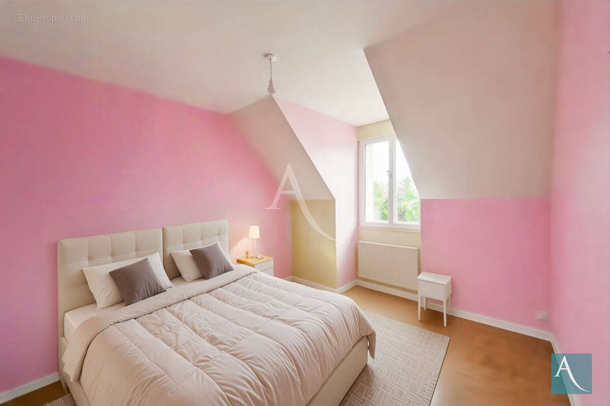 Maison à OLLAINVILLE