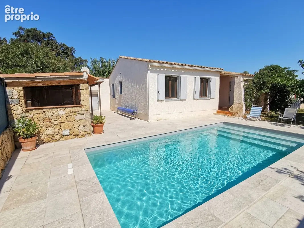 MIRAMAS - Maison T4 de plain-pied 93 m² avec piscine, dépendance et fort potentiel dans un quartier très recherché - photo 1