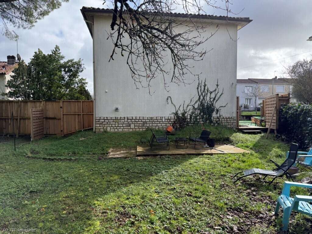 Maison à RUFFEC