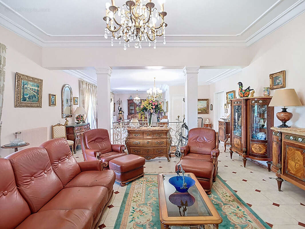 Maison à SAINT-RAPHAEL