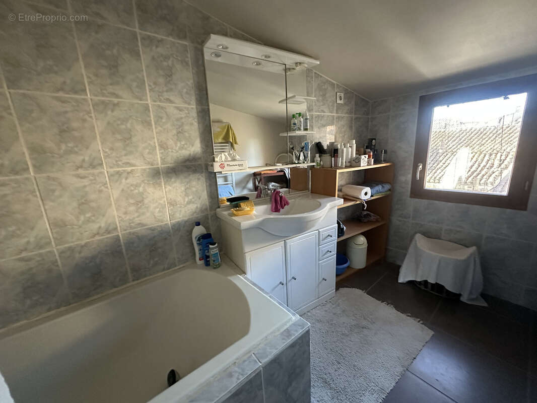 Appartement à SAINT-LAURENT-D&#039;AIGOUZE