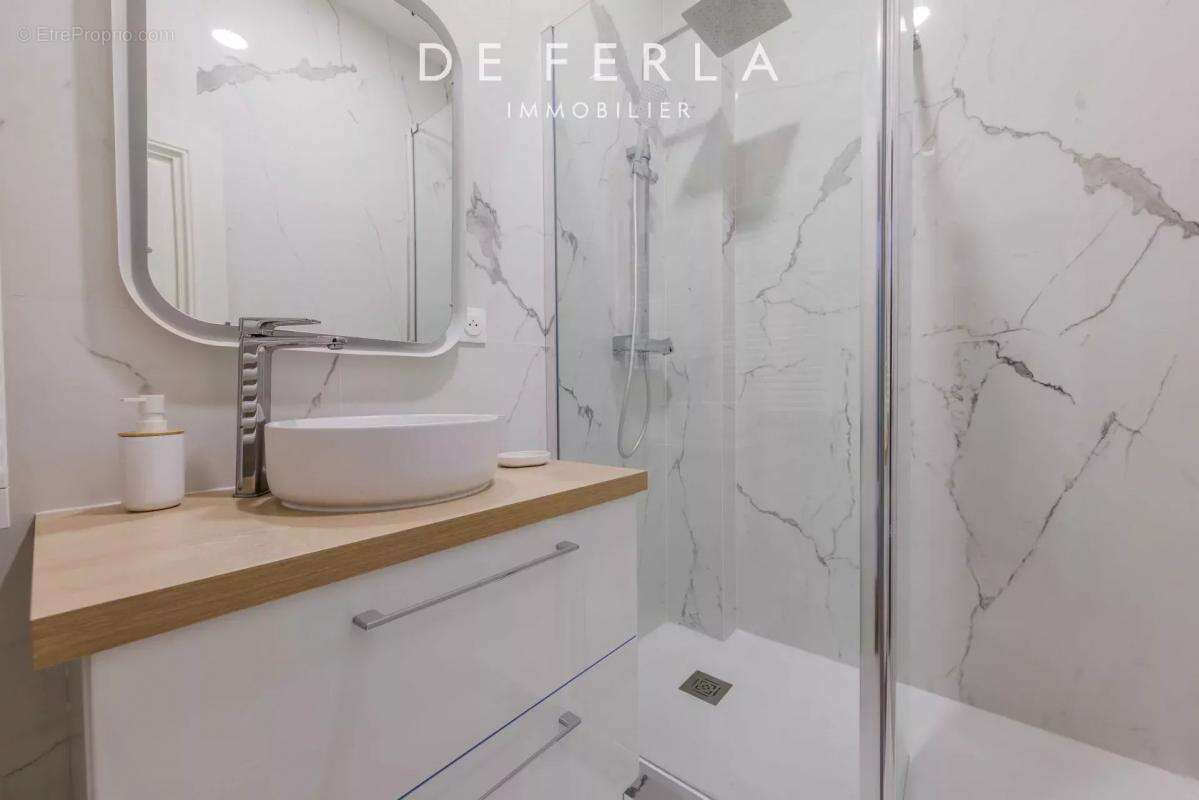 Appartement à PARIS-3E