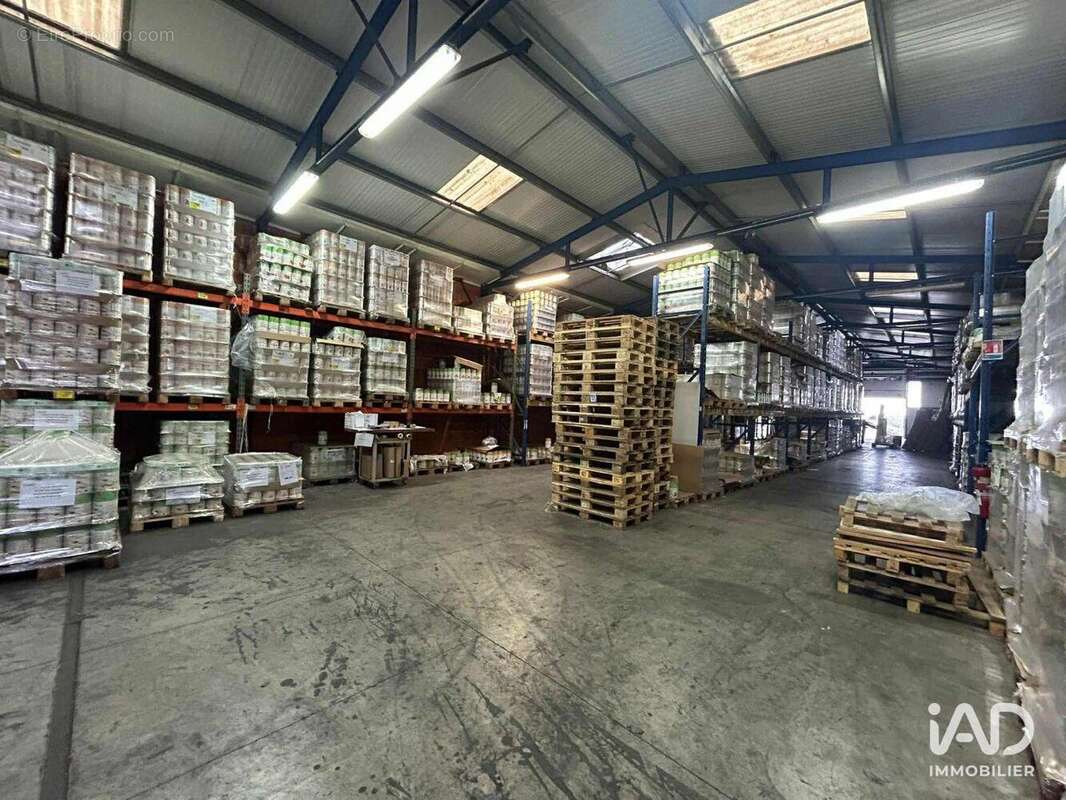 Photo 3 - Commerce à MEZIN