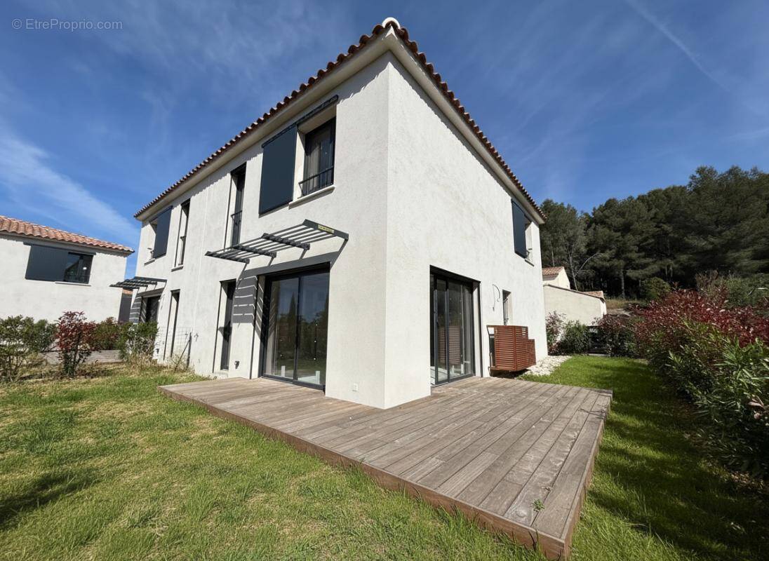 Maison à SIX-FOURS-LES-PLAGES