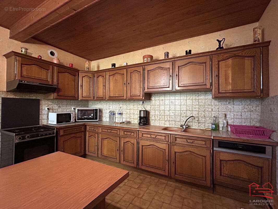 Maison à SAINT-CAPRAIS-DE-LERM