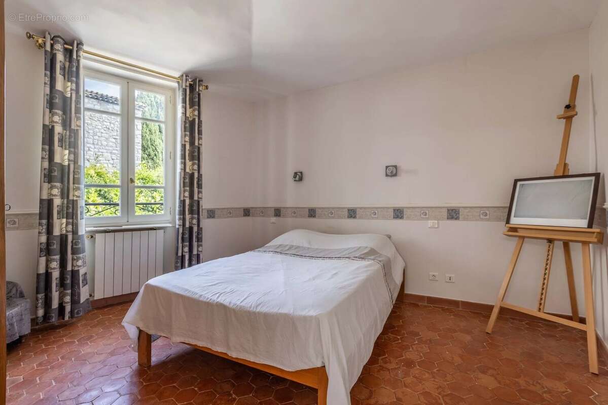 Maison de caractère 8P/ 354 m² – Vue panoramique / 6 suites / appartement 2P indépendant / terrain 1041 m² / 25 min de Nice - photo 27