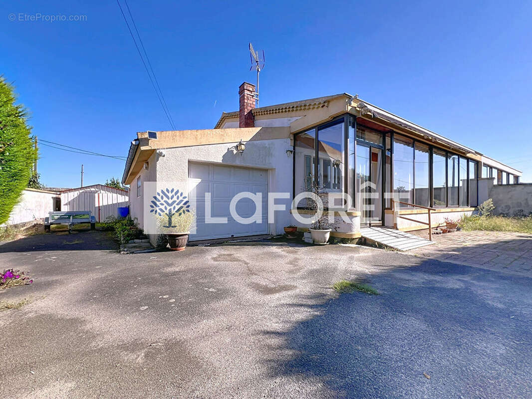 Maison à CHATILLON-SUR-THOUET