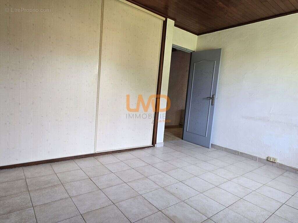 Maison à CABRIERES-D'AVIGNON