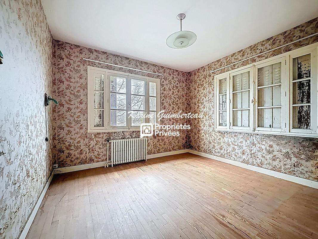 Maison à SAINT-DENIS-DE-PILE