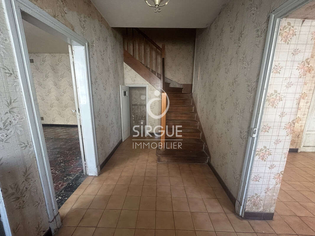 Maison 100 m² à Albi  - photo 2