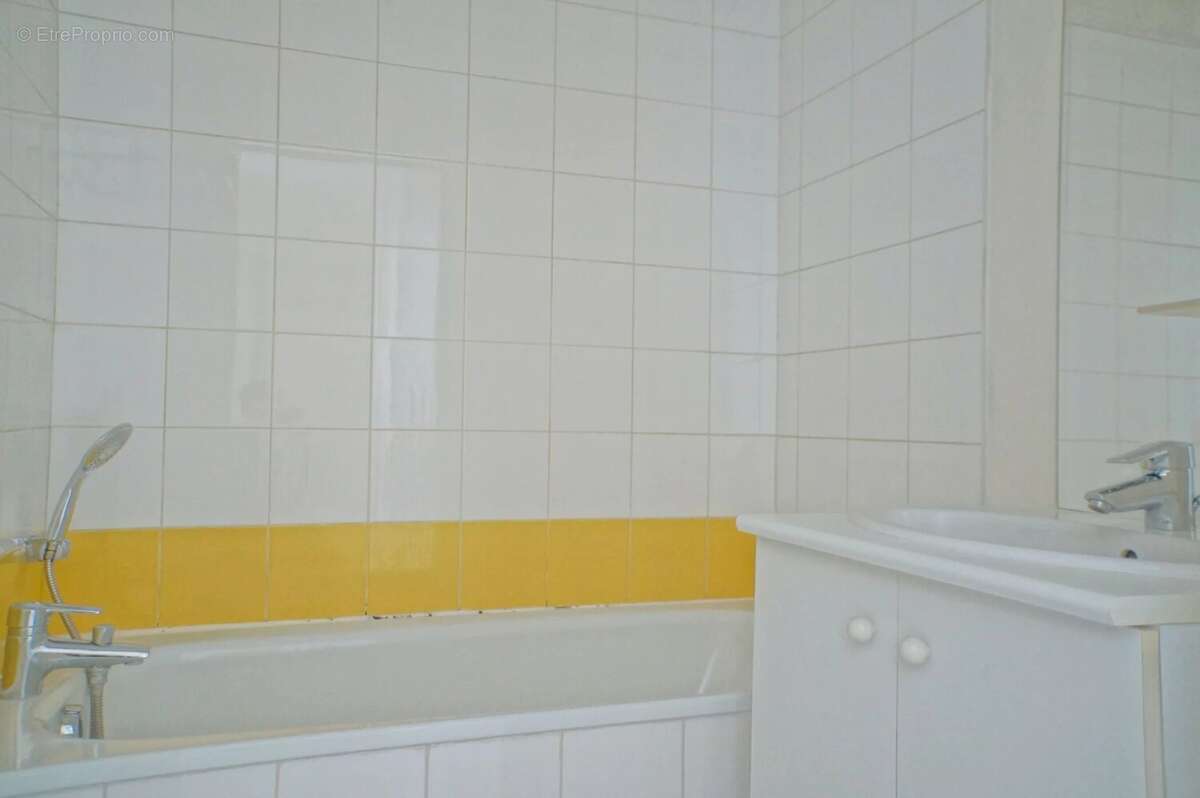 Appartement à PARIS-20E