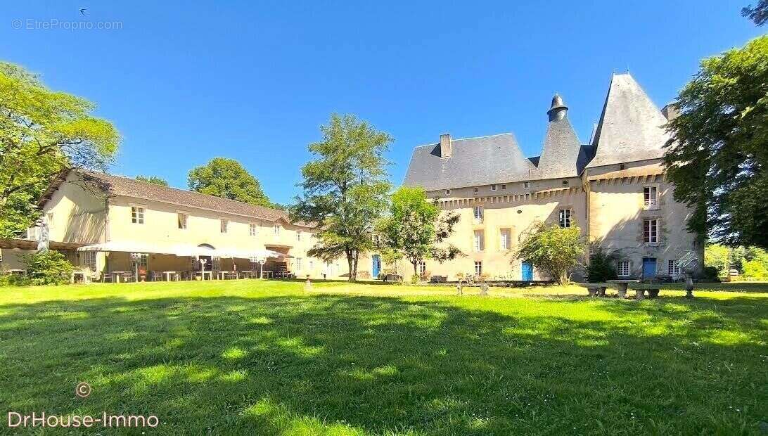 Autre à THIVIERS