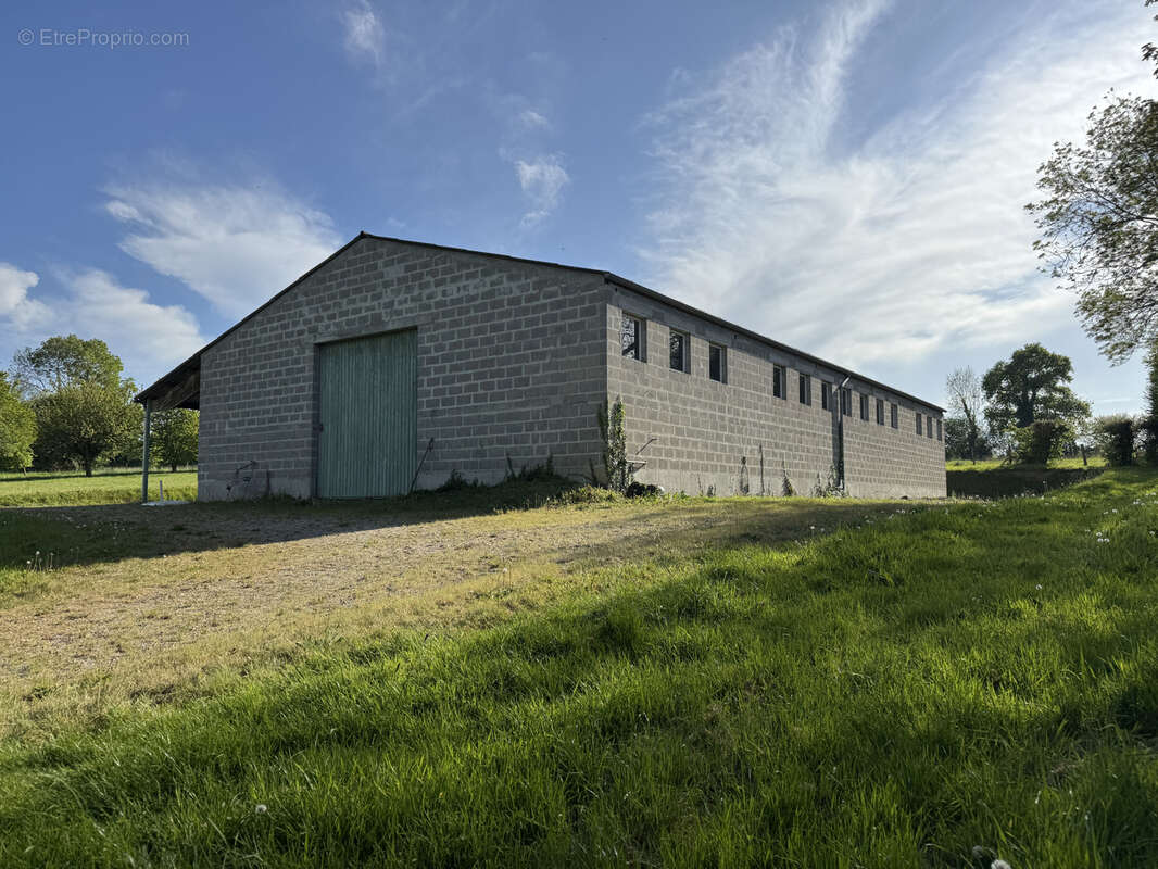 Maison à TILLY-SUR-SEULLES