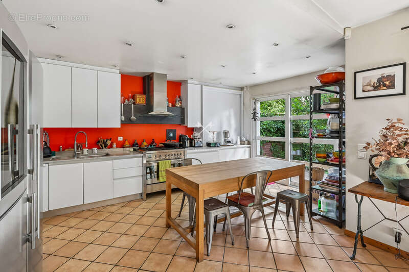 Maisons-Alfort / Charentonneau : belle maison familiale avec jardin - photo 3