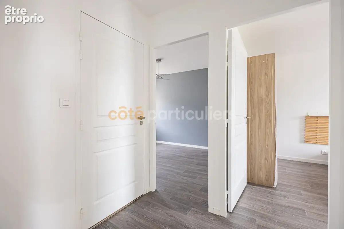 Saint-léger-les-vignes -- appartement t3 -- 64m2 -- 2 chambres -- balcon -- parking -- cave -- au coeur de saint-léger - photo 6