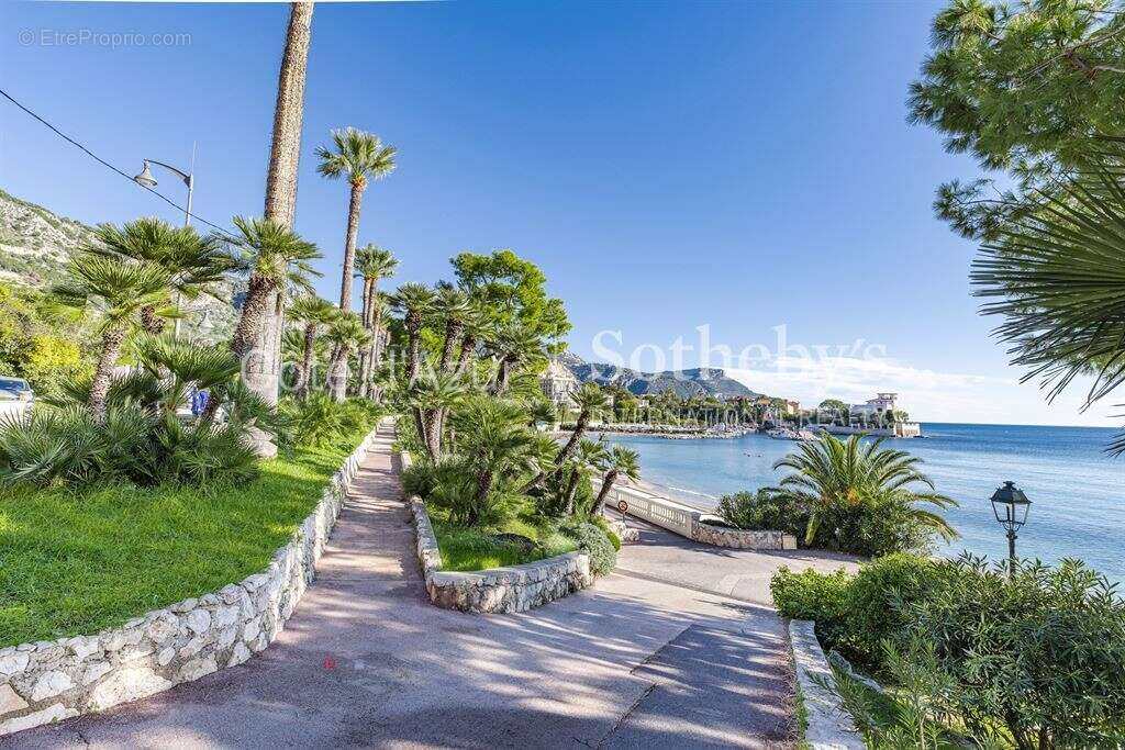 Appartement à BEAULIEU-SUR-MER