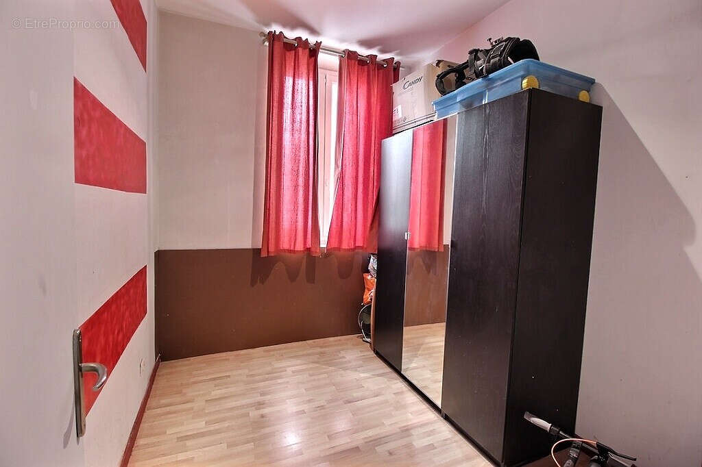 Appartement à MARSEILLE-6E