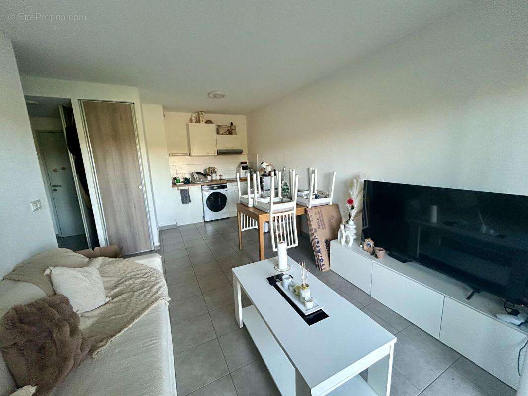 Appartement à JUVIGNAC