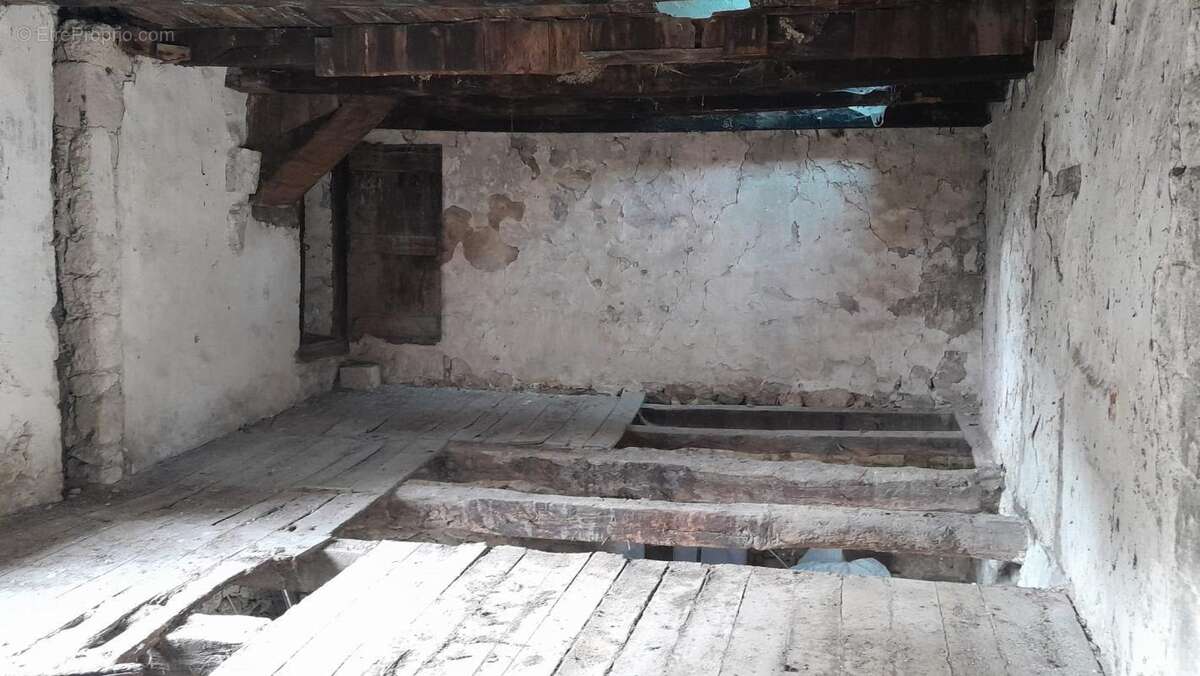 Maison à LACOUR