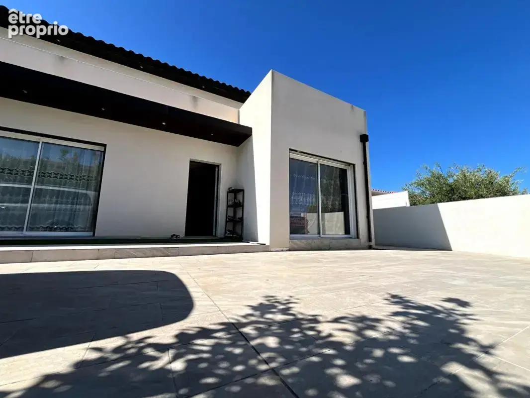 Magnifique villa de standing de 170 m²  sur un terrain 4 faces  avec piscine dans un secteur prisé - photo 18