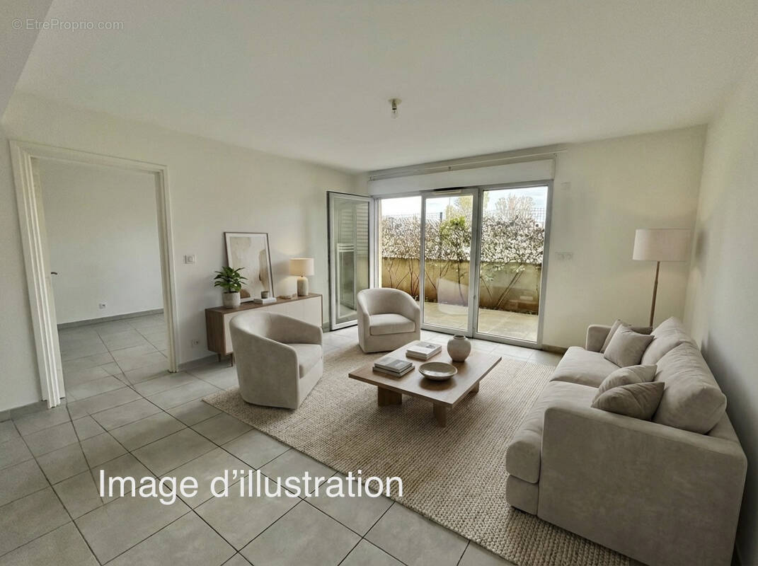 Appartement à FREJUS