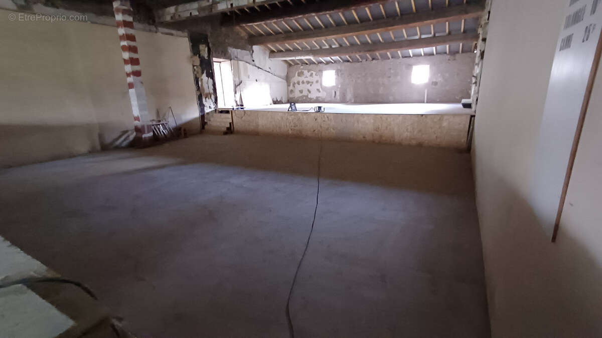 Appartement à OLONZAC