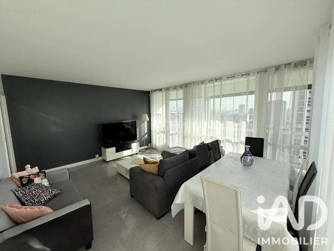 Photo 2 - Appartement à SARCELLES