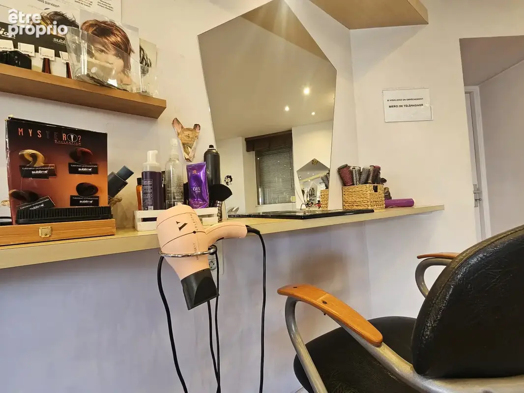 À VENDRE   Fonds de commerce salon de coiffure   Centre-ville de Champagney (70290) - photo 4