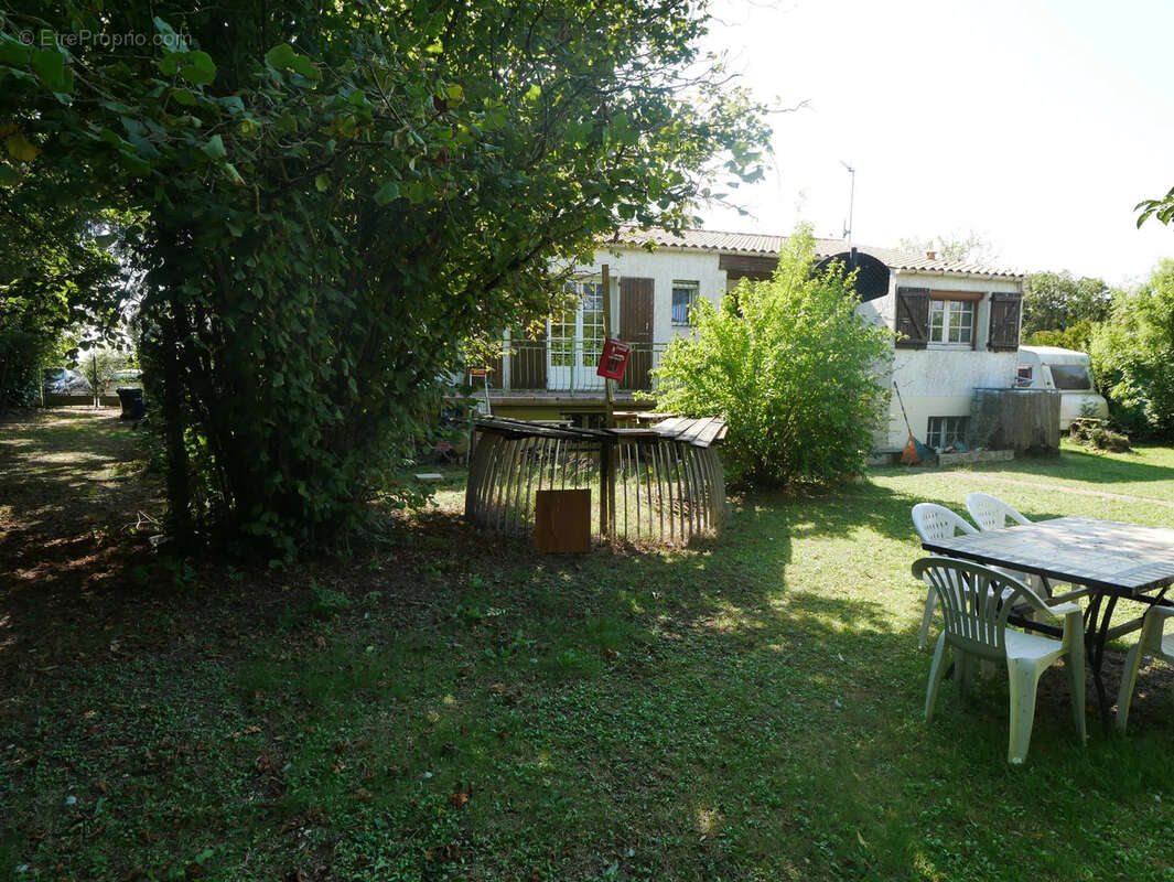 Maison à SAINT-CHRISTOPHE