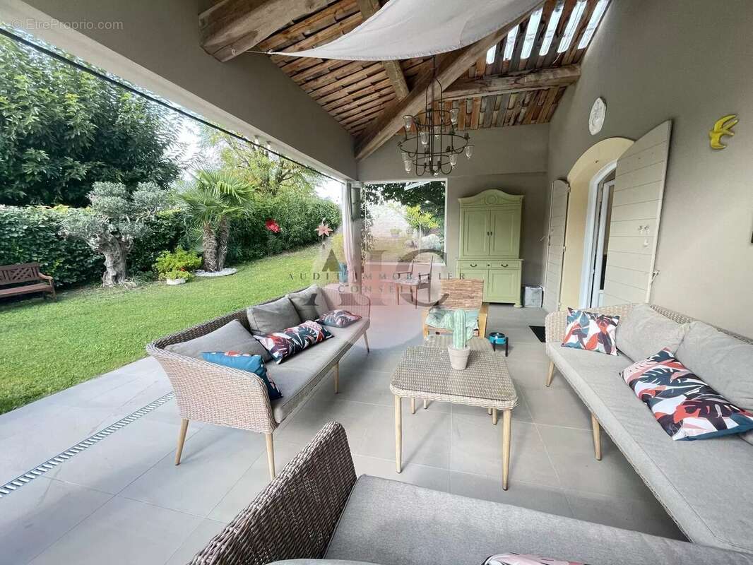 Maison à MONTAUROUX