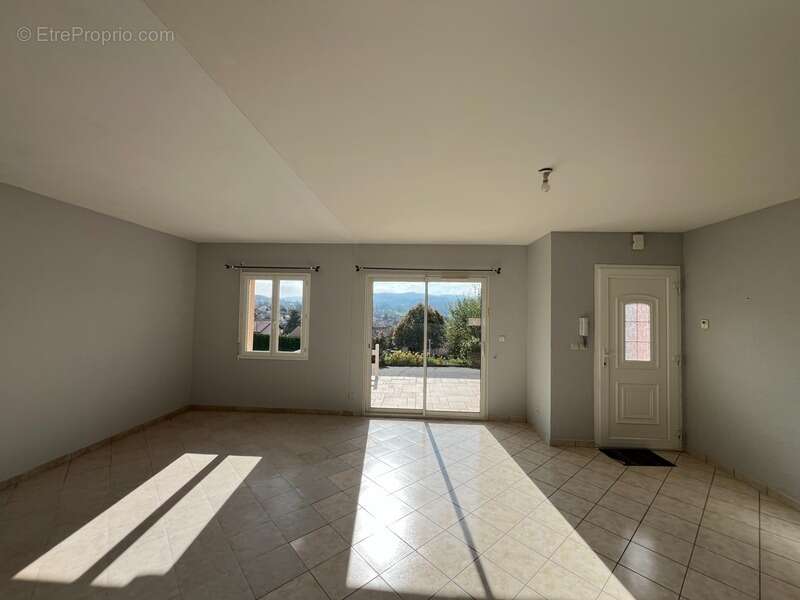 Maison à CHAUFFAILLES