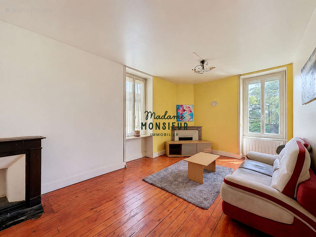 Appartement en centre village - photo 3