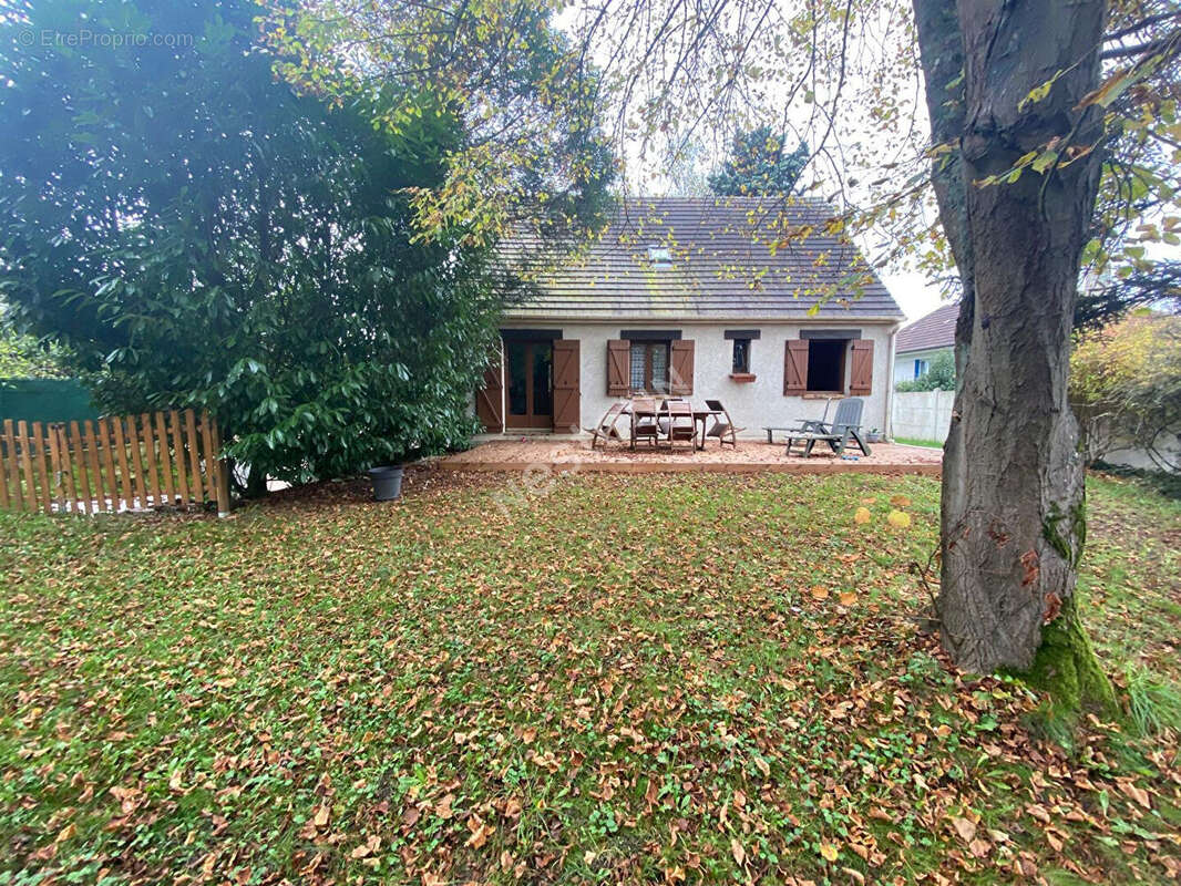 Maison à CHAUMONTEL