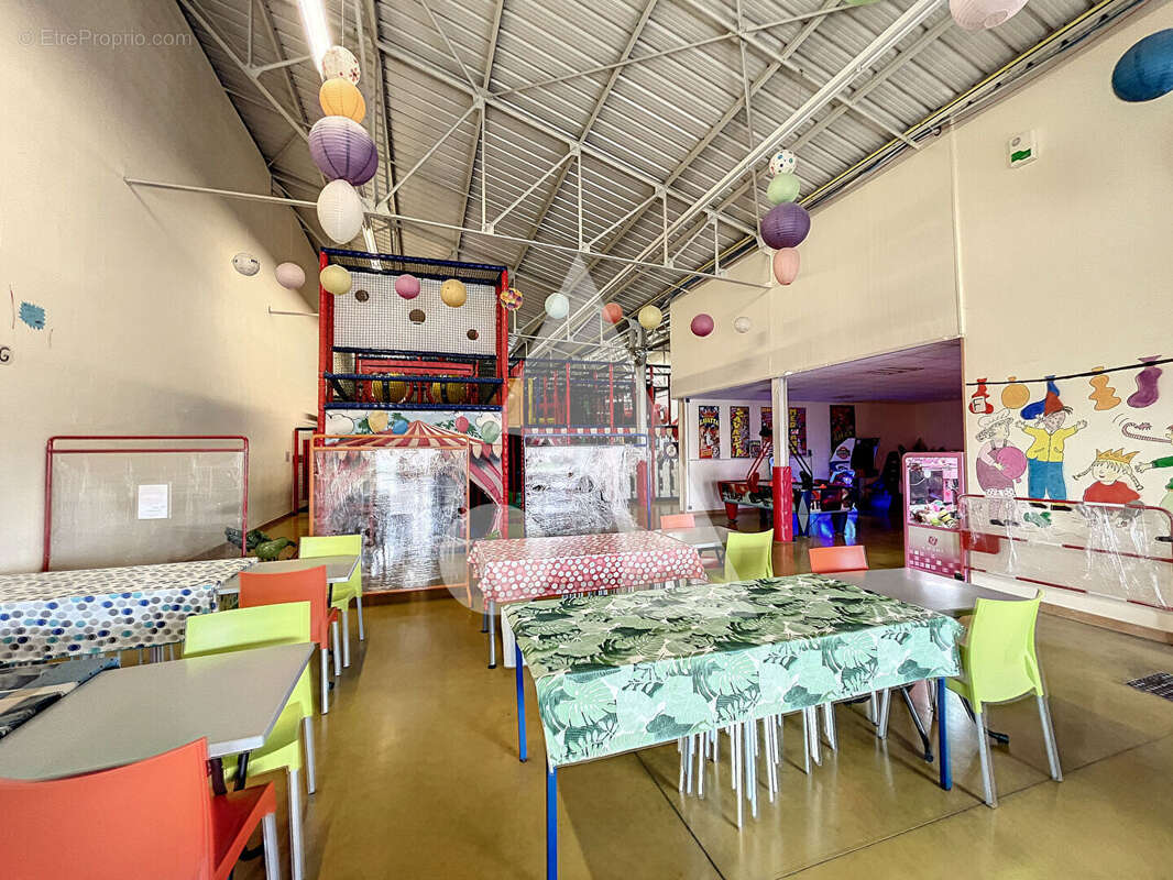 Commerce à CHAMPFORGEUIL