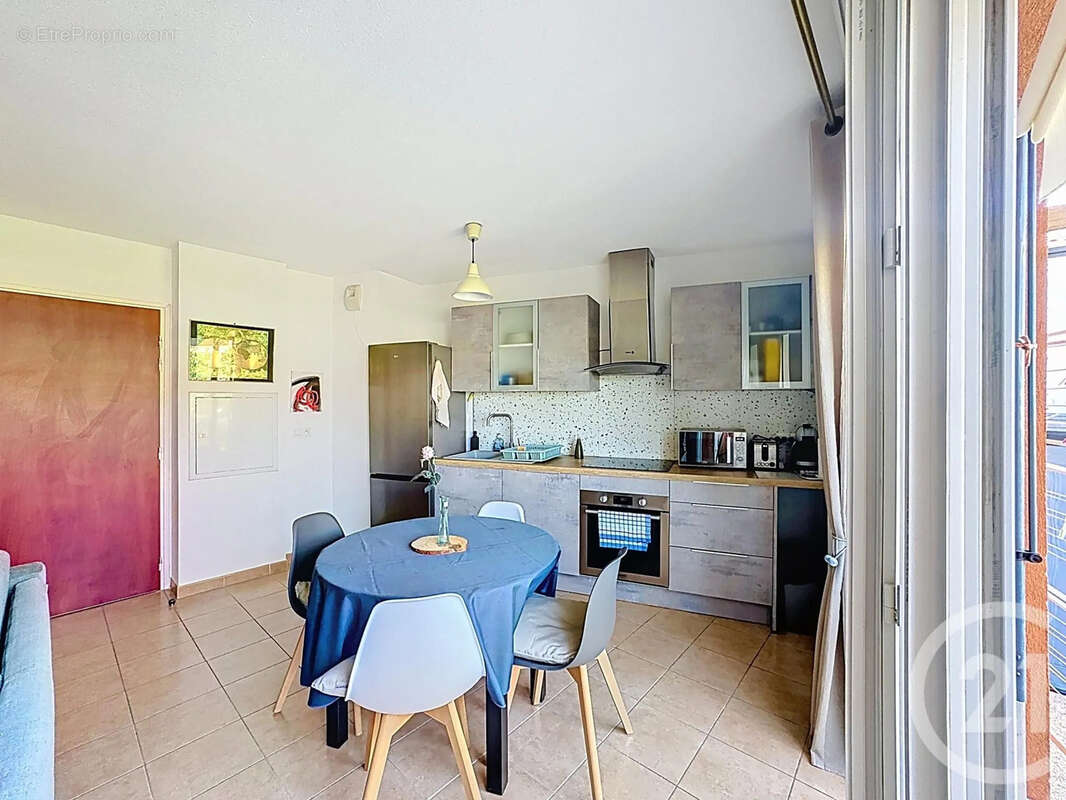 Appartement 44 m² à Trets  - photo 4
