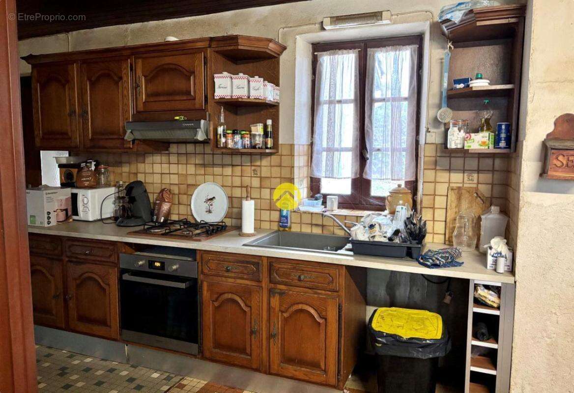 Maison à VEYRINES-DE-VERGT