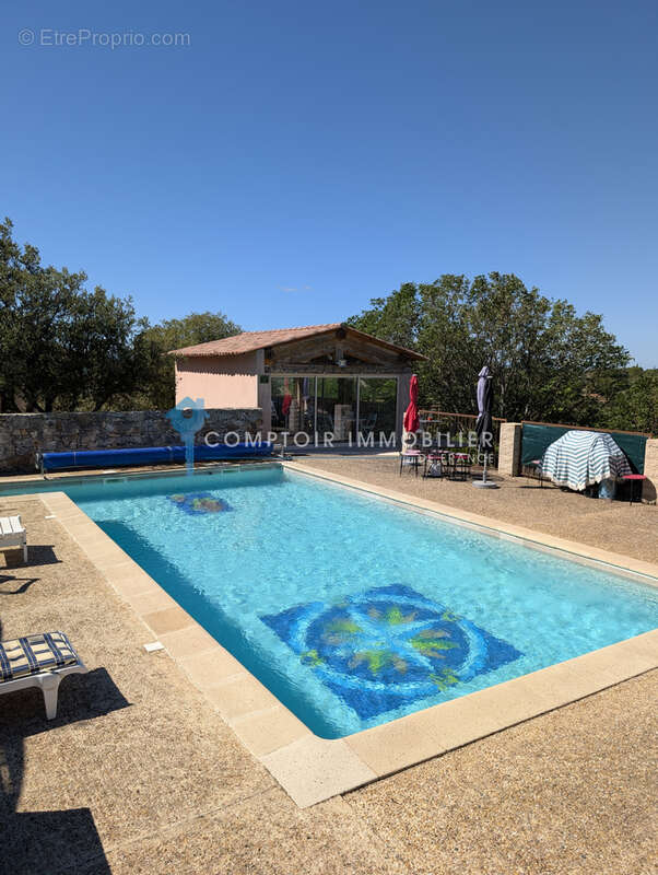 Maison à SAINT-SATURNIN-LES-APT