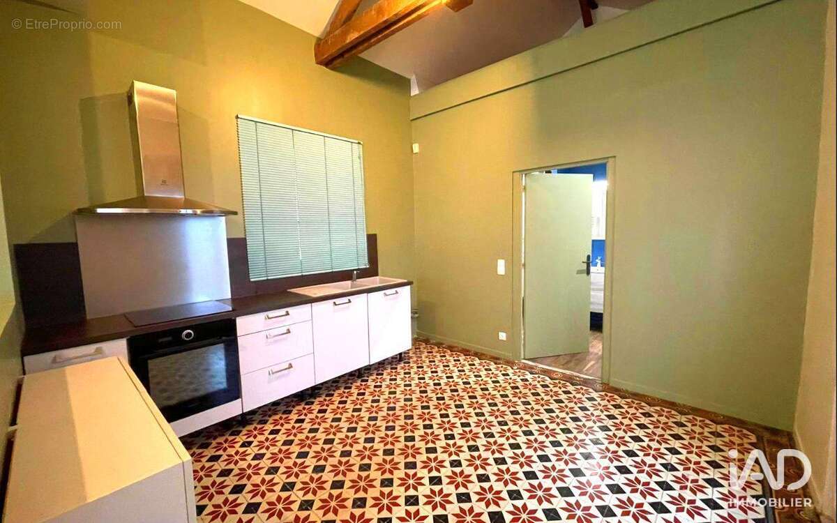 Photo 5 - Commerce à ESBLY