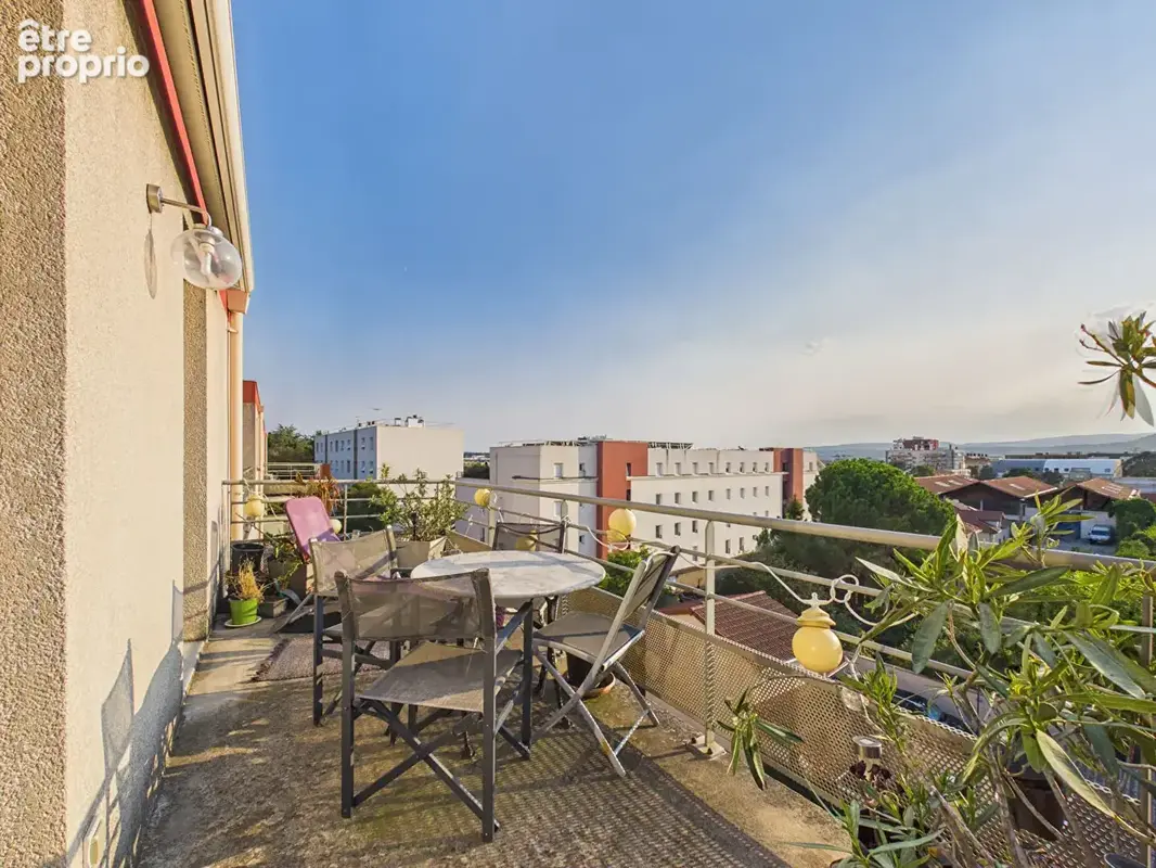 Appartement récent T3 - 56 m2  avec terrasse, garage et cave - photo 13