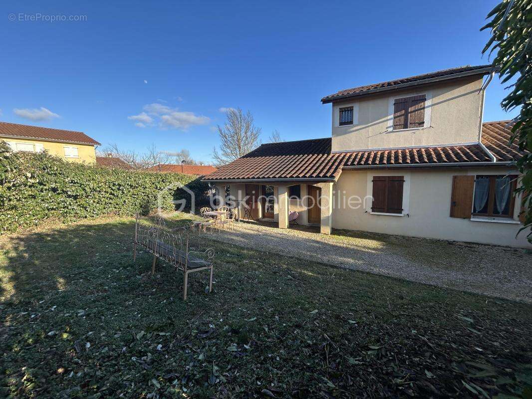 Maison à VILLEFONTAINE