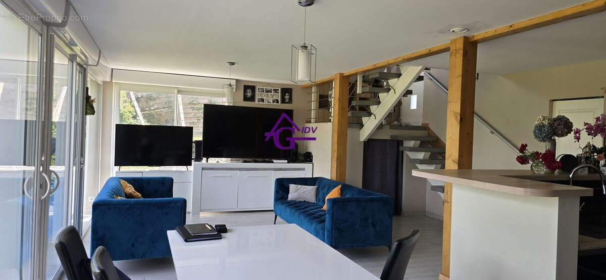 Maison à SAUVETERRE-DE-ROUERGUE