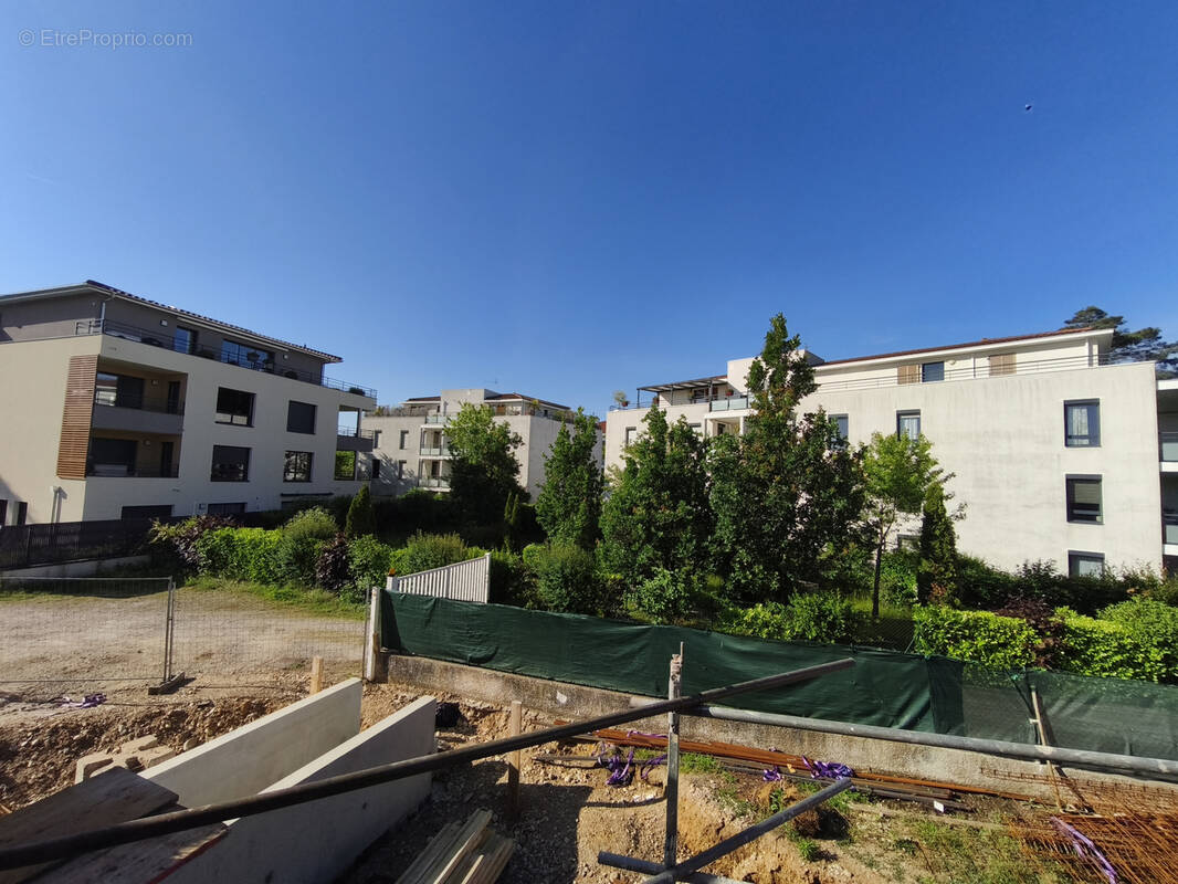 Appartement à SAINT-BONNET-DE-MURE