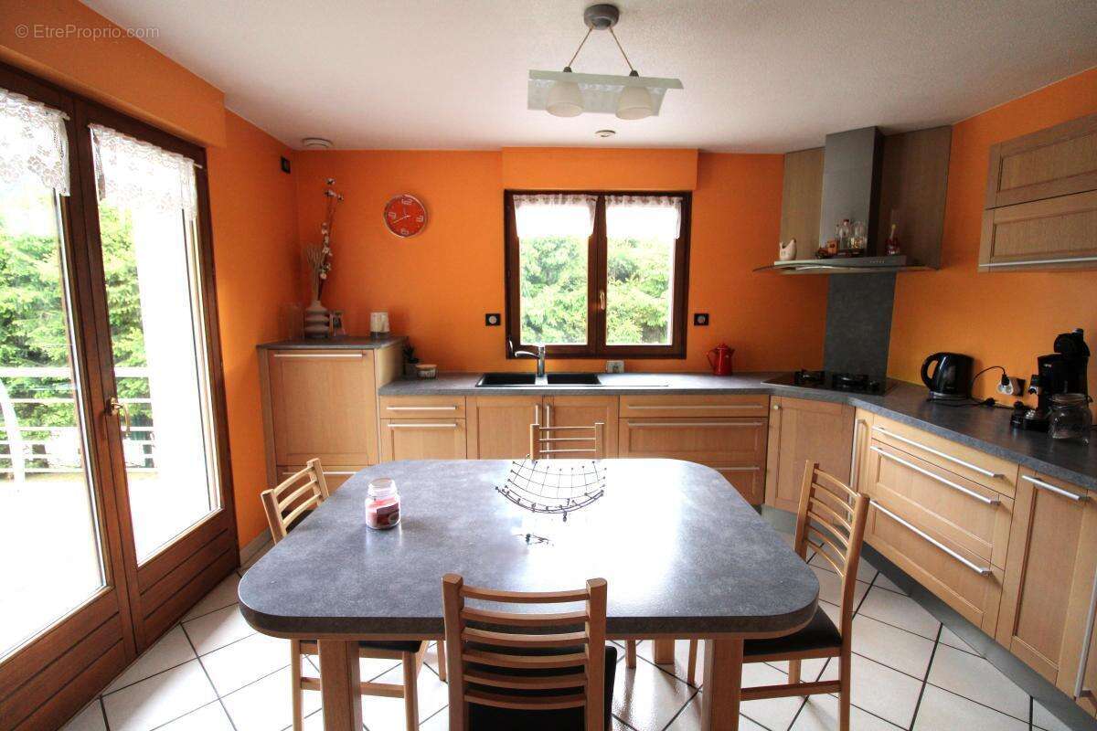 Maison à SAINT-MAURICE-SUR-MOSELLE