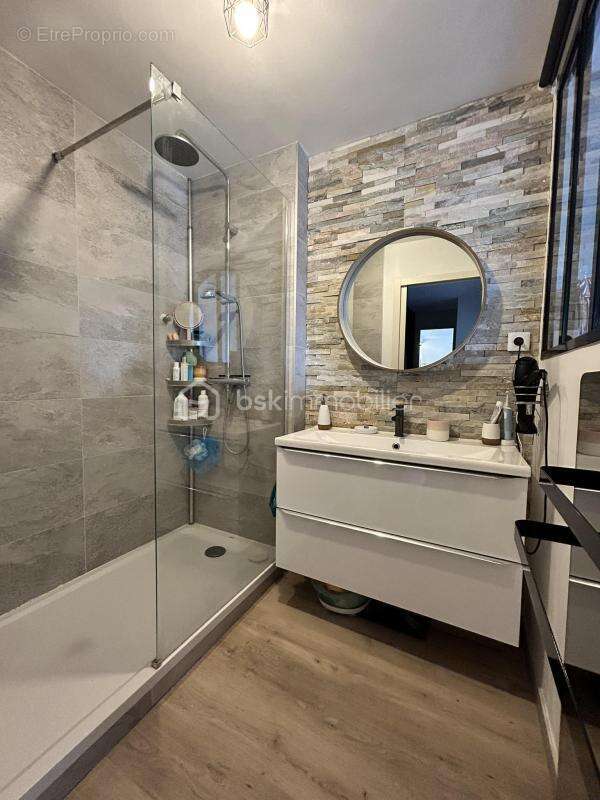 Appartement à LA RICHE